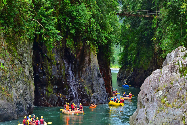 Pacuare-River-Rafting-1-Day